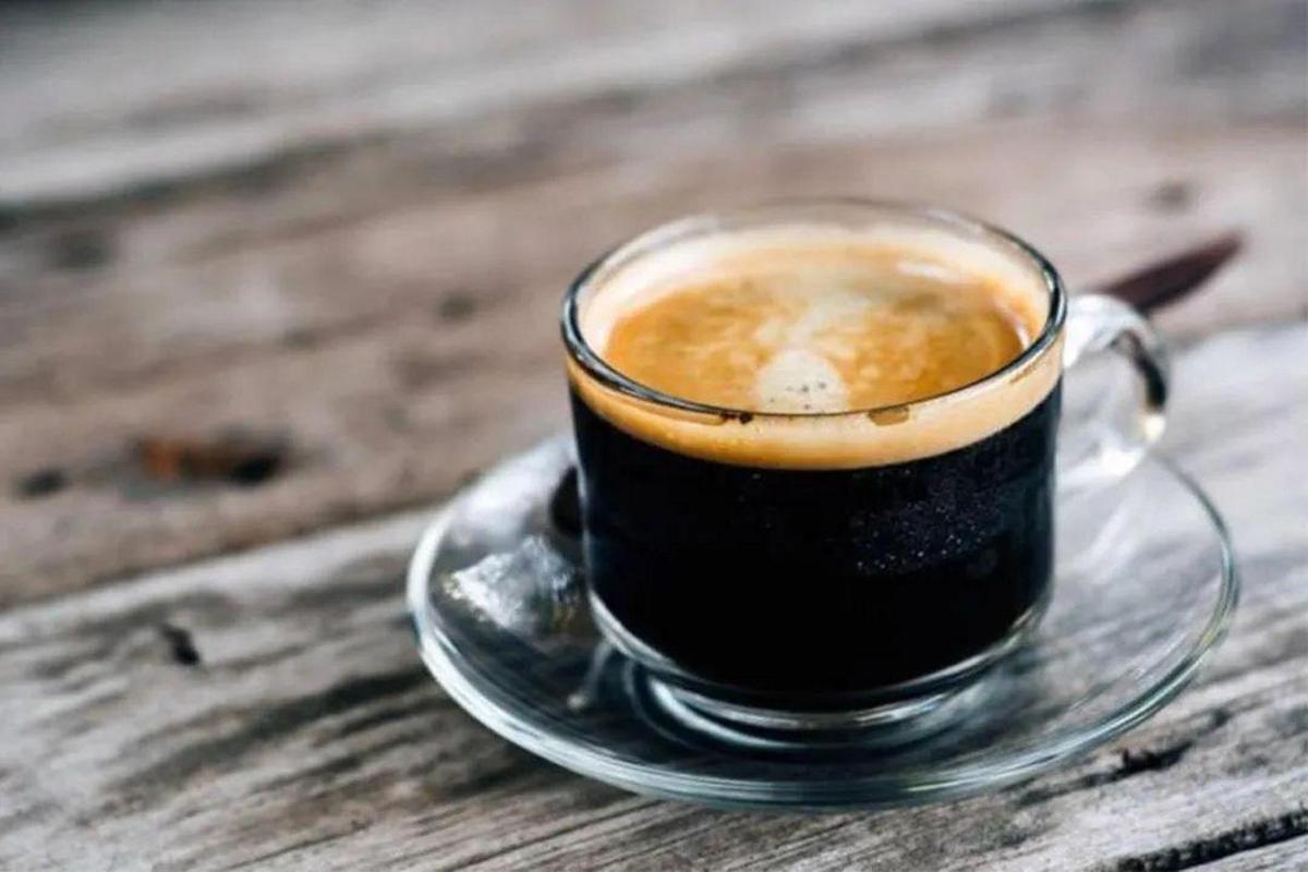 在下面的文章中,我们将详细讨论黑咖啡的正确饮用时间,以及为什么要
