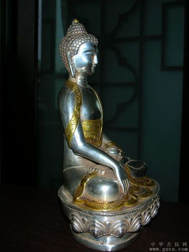 近代铜鎏银菩萨像