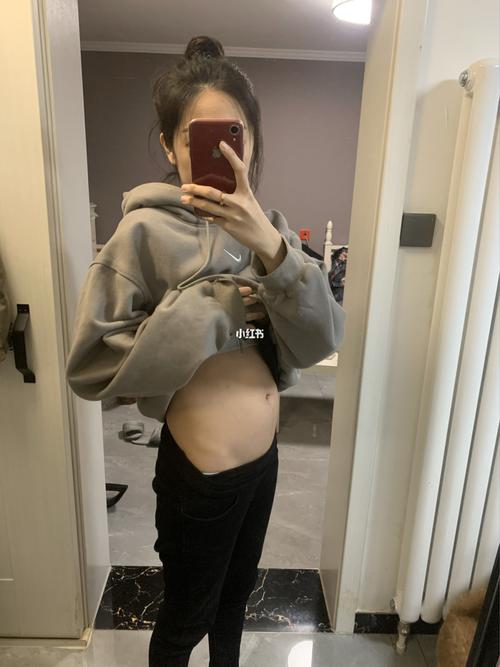 孕18周孕妇肚子多大图片