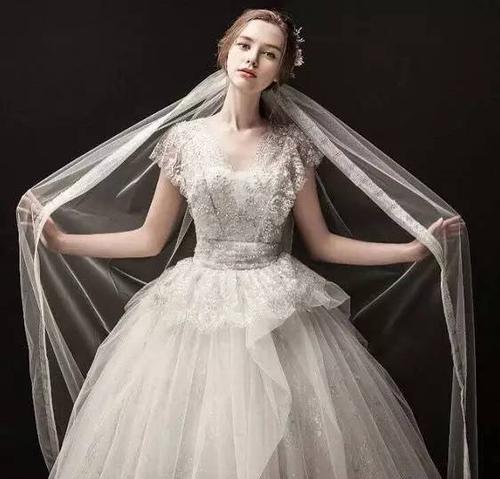 全球最美的十款婚纱 世界著名的十大最美婚纱