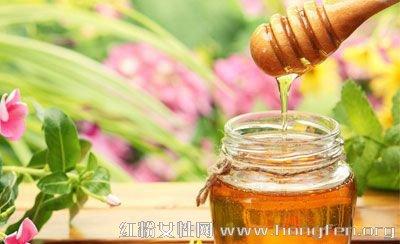 蜂蜜为什么不能用沸水冲饮呢