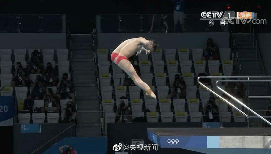 体育新闻 正文  东京奥运跳水比赛第二枚金牌的争夺,男子双人十米跳台
