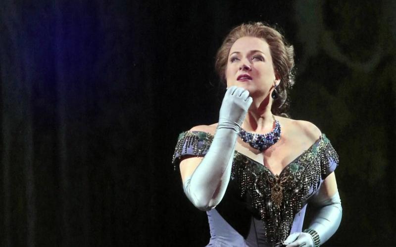 世界顶尖的花腔女高音狄安娜达姆娆动情演绎威尔第歌剧茶花女选段