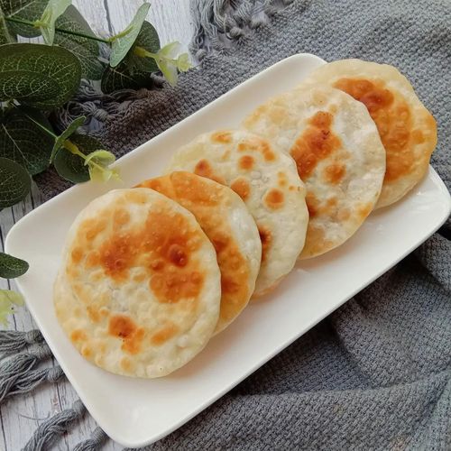 饺子皮馅饼:不和面做小馅饼,一口一个特别香!