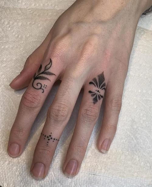 超洋气的纹身适合纹在手指上的纹身图案