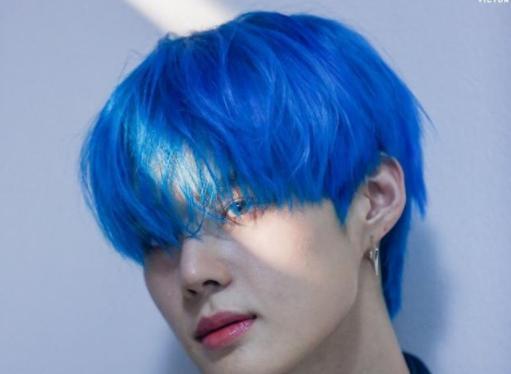 0/88是纯蓝色的染膏,根据头发底色的不同会有一定的区别,也可能染出者