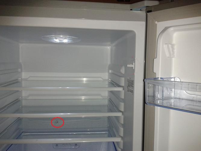 冰箱冷藏室有水怎么办