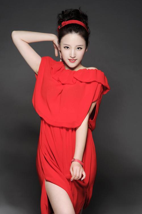 刘筱筱,1990年出生于江苏徐州,中国内地女演员.
