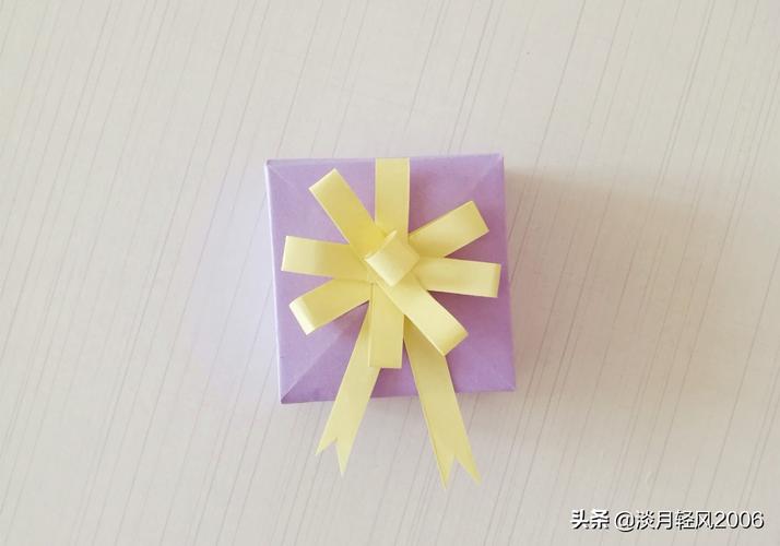 用一张纸折几下两分钟做一个小盒子,很实用的小手工,有制作过程