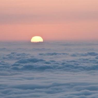 云海风景头像高清唯美的日出云海微信头像图片