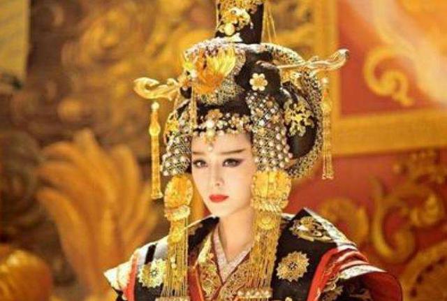 而武则天作为中国历史上唯一一位女皇帝,在位期间更是大力改革创新,立