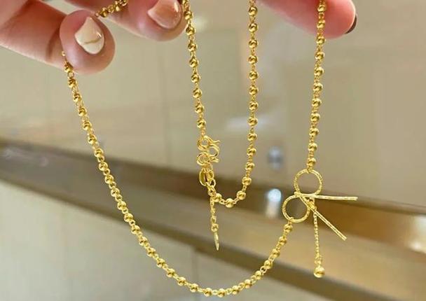 黄金项链什么扣子最结实,扣子的区别,为什么金项链会越戴越长?