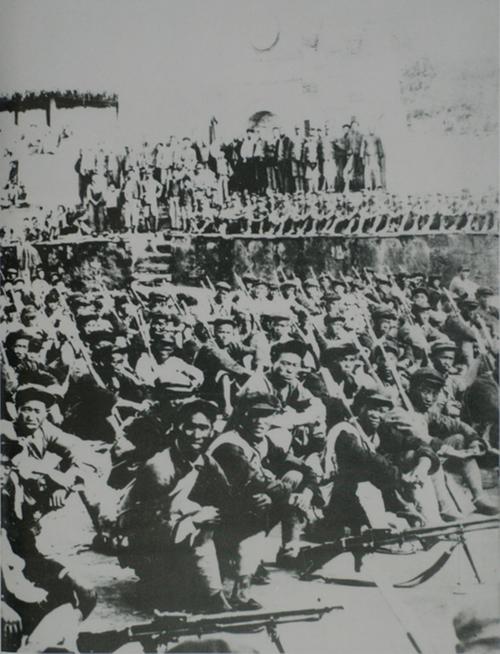 1935年9月16日,红25军在陕西省延川县永平镇(今永坪)同陕甘红军会师.