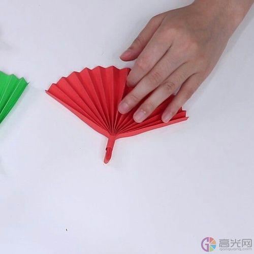 手工折纸大全-蒲城教育文学网diy怎样折纸扇子把绿色的长方形卡纸像