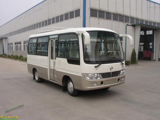 5.8米|13-18座华夏轻型客车(ac6580kj5)