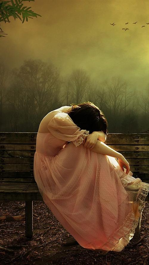 悲伤的女孩,粉红色的裙子,长凳,森林