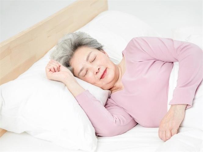 注意!每晚睡眠不足5小时,或增加老年人患痴呆和死亡的风险