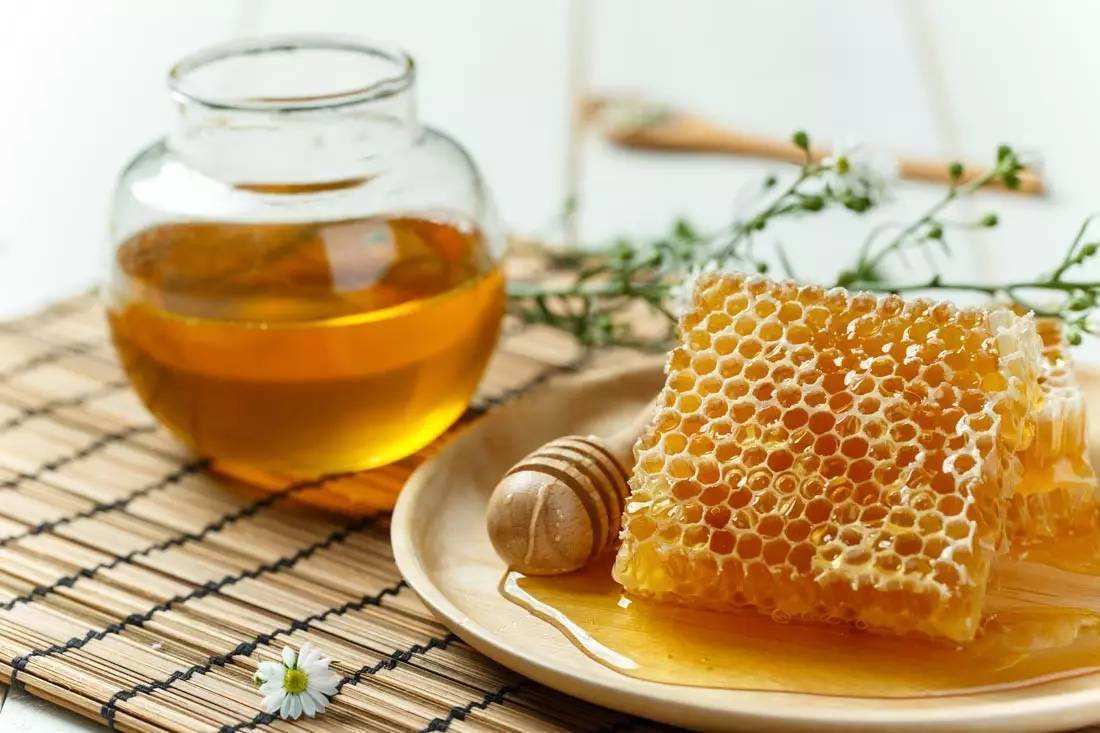 感冒喉咙痛可以喝蜂蜜水吗