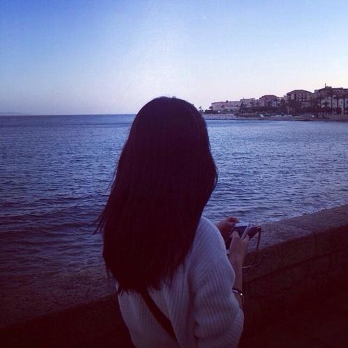 女生头像 蓝色 大海 天空 背影 壁纸@zhang爱人