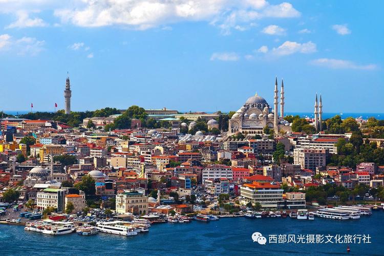 是土耳其最大的城市,最大的港口,商贸中心和旅游胜地
