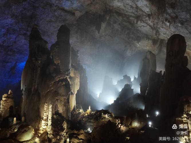 贵阳的织金洞是世界地质公园,亚洲最大的溶洞之一,洞内钟乳石,石笋