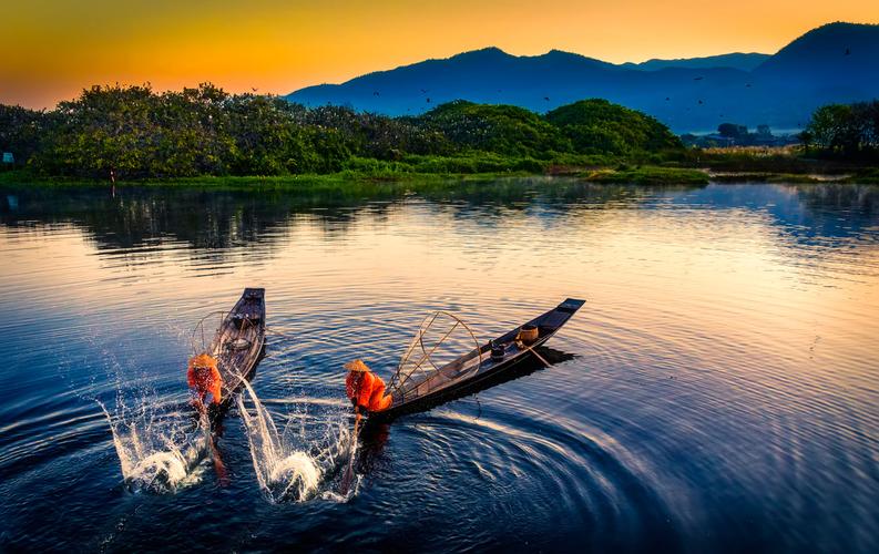 行摄缅甸茵莱湖上别具一格的渔夫捕鱼简直就是优美的舞蹈