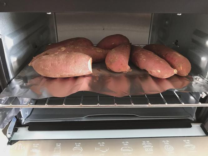 烤红薯烤箱温度和时间,记住3个小技巧,红薯香气四溢