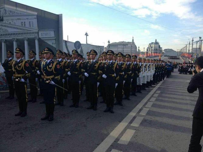 中国方队亮相俄罗斯红场阅兵