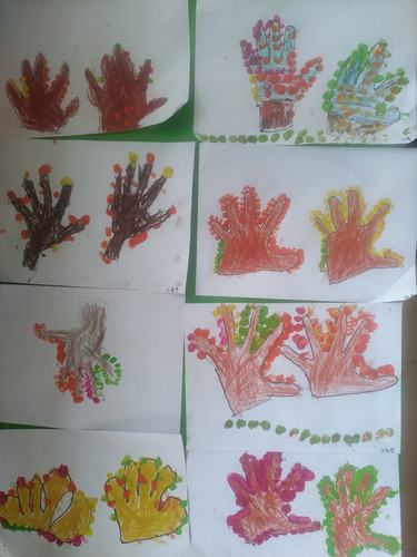 李召幼儿园中一班主题绘画活动——多彩的秋林 - 美篇