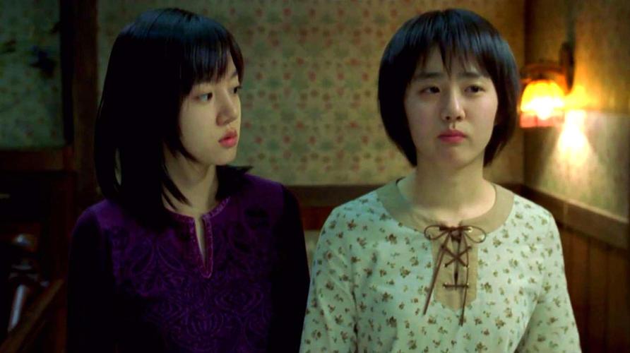 韩国恐怖片《蔷花红莲》虽是十多年前的电影,还是能看得胆战心惊