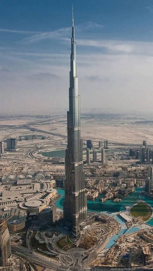 世界最高建筑——迪拜塔! 直指云霄之上! ▼