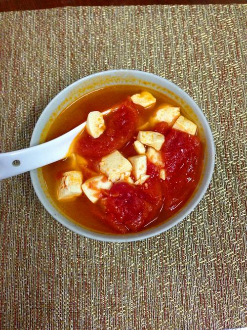 番茄豆腐汤的做法_番茄豆腐汤怎么做_番茄豆腐汤的家常做法_marissa