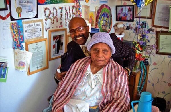 玛丽亚德热苏斯几岁116岁吉尼斯认证的世界最长寿老人