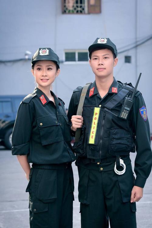 越南公安机动警察部队漂亮的女特警大士,好像著名演员海清