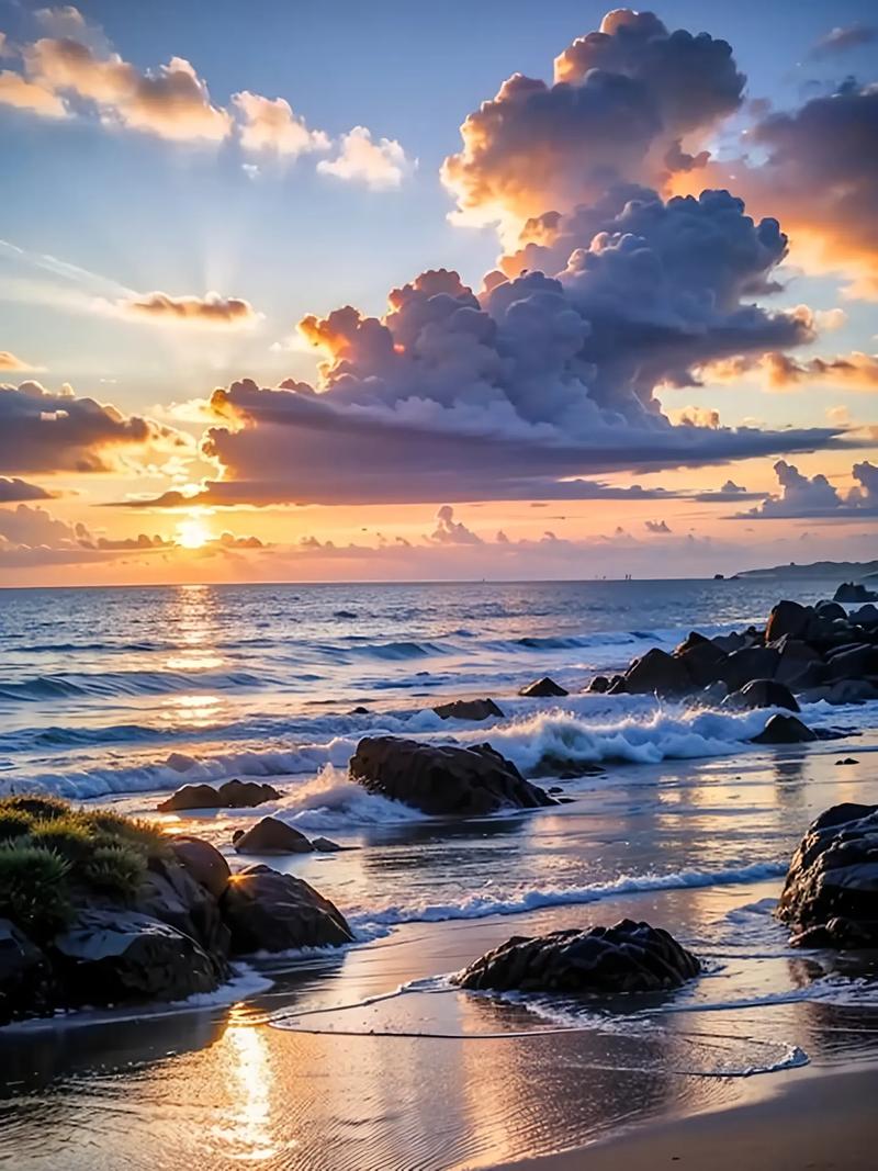 唯美四季23夕阳西下海边风景.在海边迎接夕阳的温柔,看着海浪 - 抖音