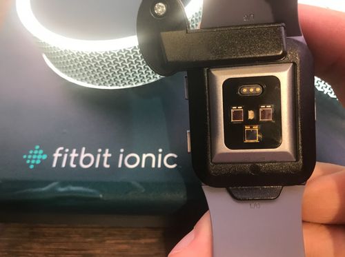 正面刚apple watch:fitbit第一款真正的智能手表-阿里云开发者社区