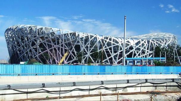 北京奥运会主场馆鸟巢竣工,回顾这座鸟巢膜结构建筑奇特的奥妙!