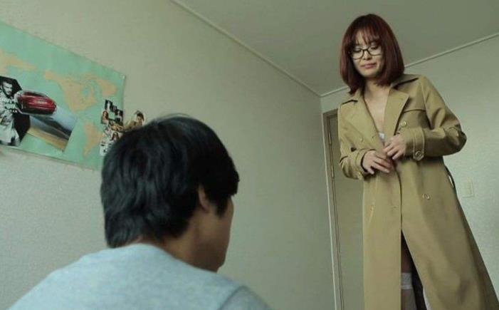 韩国r级电影年轻的母亲有几部每部的剧情介绍
