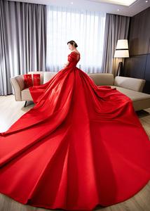 2022婚纱主新娘新款女礼服轻纱高级缎面法式复古质感大码拖尾红色