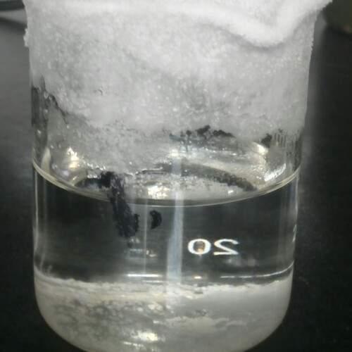 配制的饱和氯化钠溶液在恒温干燥器中放置7天后为什么有结晶现象晶体
