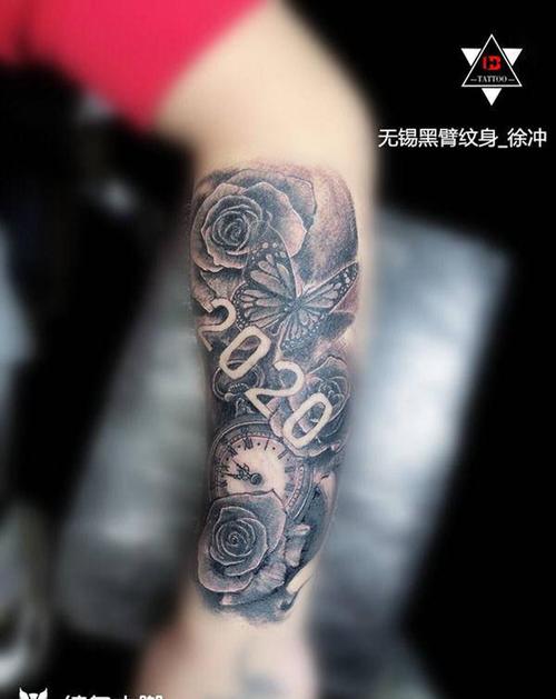 【黑灰写实】·2020纹身图片_手臂手部欧美写实花体字纹身图案