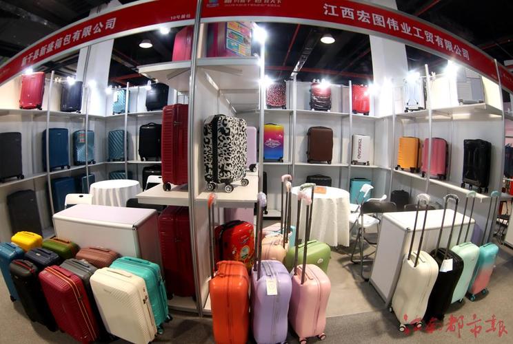 2022年中国新干箱包皮具产业博览会今日开幕记者昨提前探营