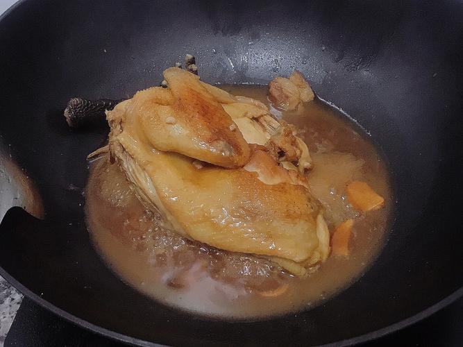 鸡肉如果你不知道怎么做,真的要试试这个简单到没朋友的酱油鸡做法