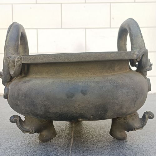 古董   古玩收藏   铜器   大号铜香炉  尺寸长宽高:32/28/26厘米