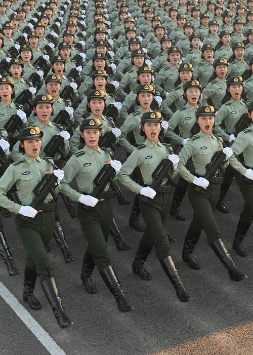 新中国成立70周年大阅兵之女兵方队
