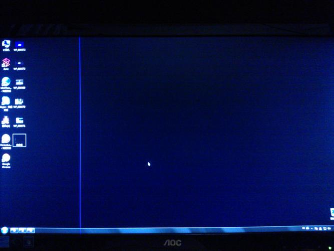 电脑显示器出现一条蓝色竖条 求解决方法