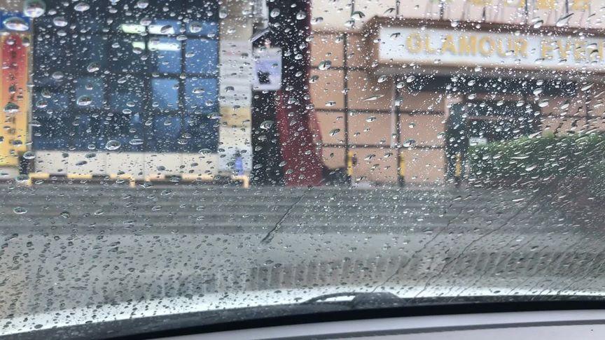 我的城市下雨了 #车窗外 #雨下的那么认真