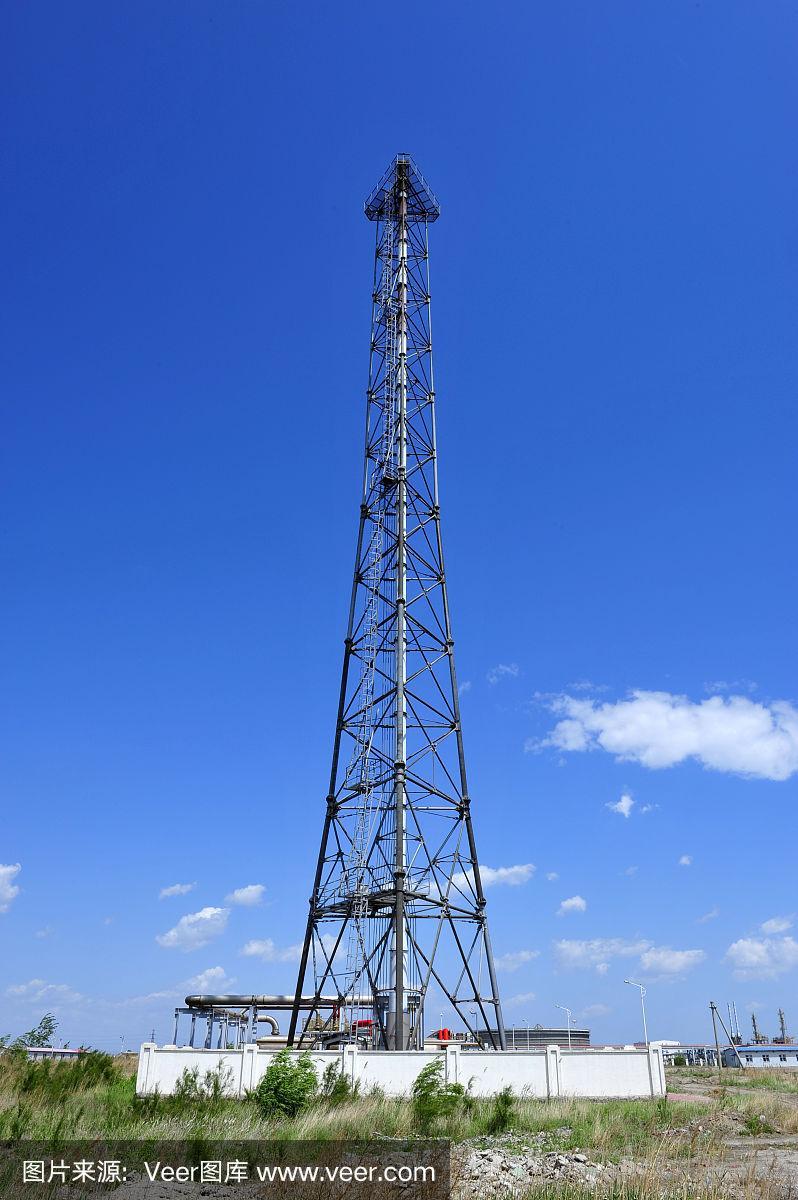 手机信号塔和无线电天线