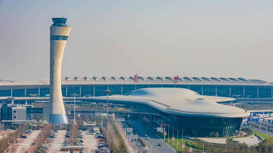 西部航空郑州分公司在豫揭牌成立郑州机场进入双基地公司运营新阶段