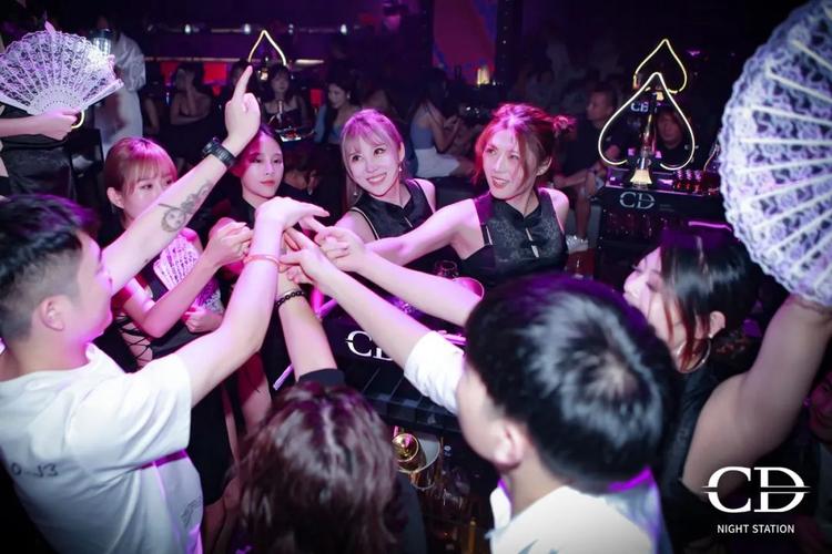 上海cd酒吧邀请你参加旗袍派对